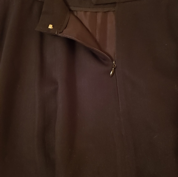 Quality Black short skirt 12 - Picture 6 of 12